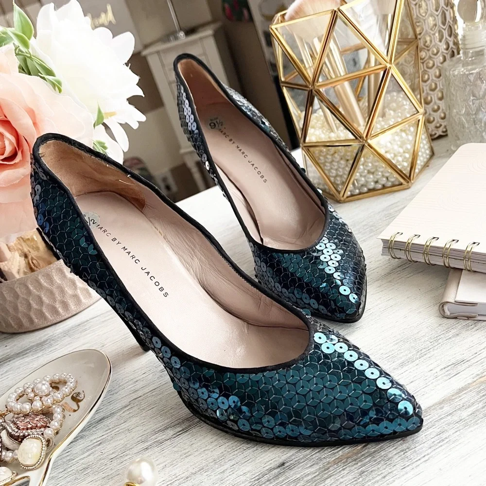 Marc by Marc Jacobs sequin point heels pumps size 39.5